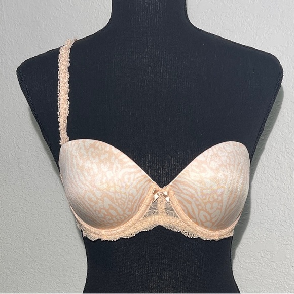 Pink by Victoria Secret Bra - Picture 4 of 10